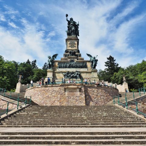 Niederwald-Denkmal in R?uuml;desheim am Mittelrhein