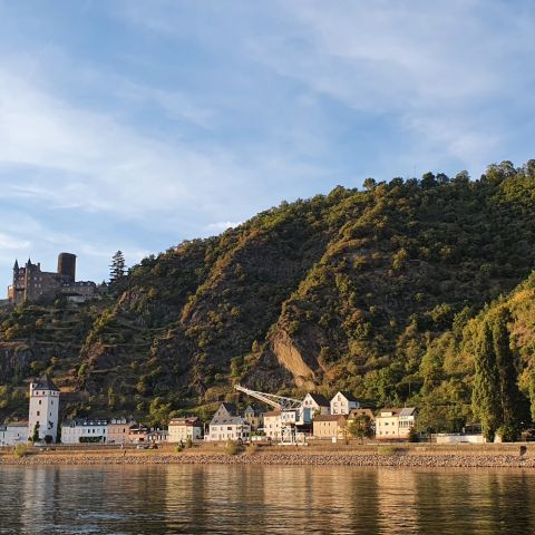 Burg Katz mit St. Goarshausen am Mittelrhein