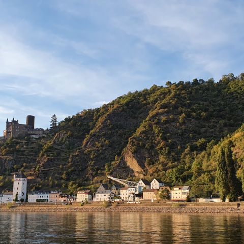 Castle Katz with St. Goarshausen on the Middle Rhine