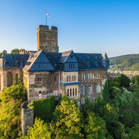 Burg Lahneck bei Lahnstein am Mittelrhein