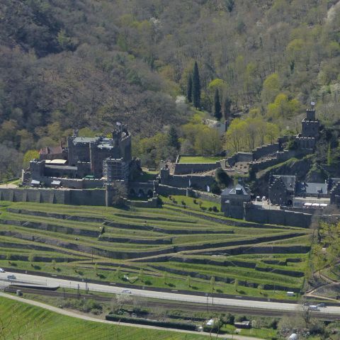 Burg Reichenstein bei Trechtingshausen am Mittelrhein