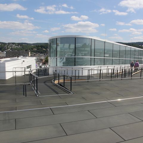Dach des Forum Confluentes in Koblenz am Mittelrhein