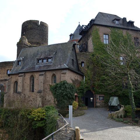 Eingang zur Sch?ouml;nburg bei Oberwesel am Mittelrhein