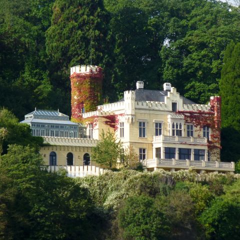 Schloss Marienfels bei Remagen am Mittelrhein