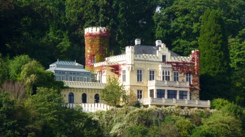 Schloss Marienfels bei Remagen am Mittelrhein