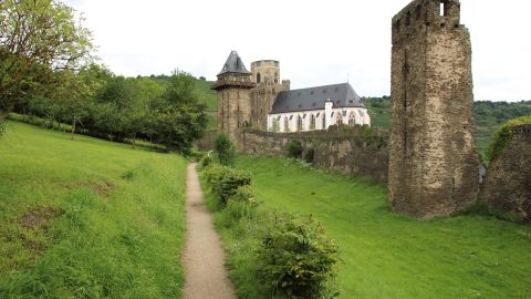 Stadtmauer und Stadtmauergarten in Oberwesel am Mittelrhein